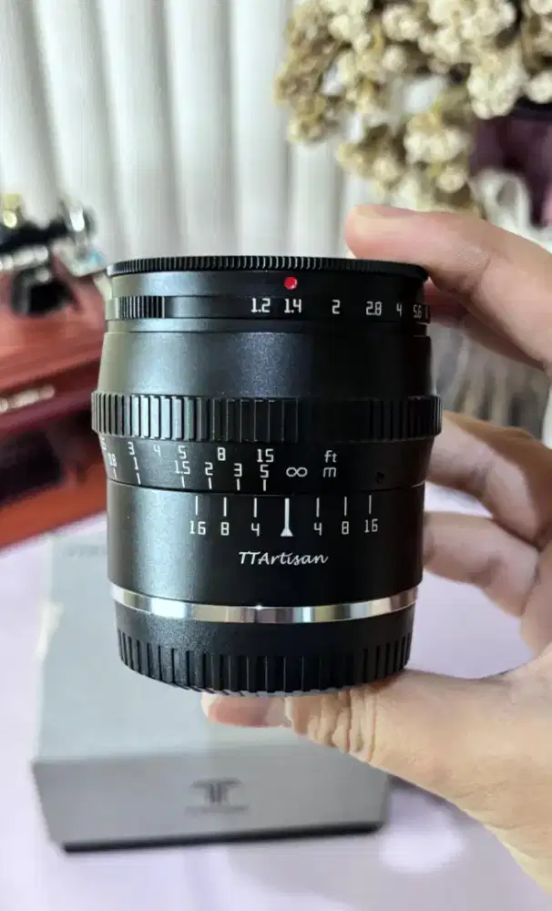 Lensa ttartisan manual 50mm F1.2 FX-Mount