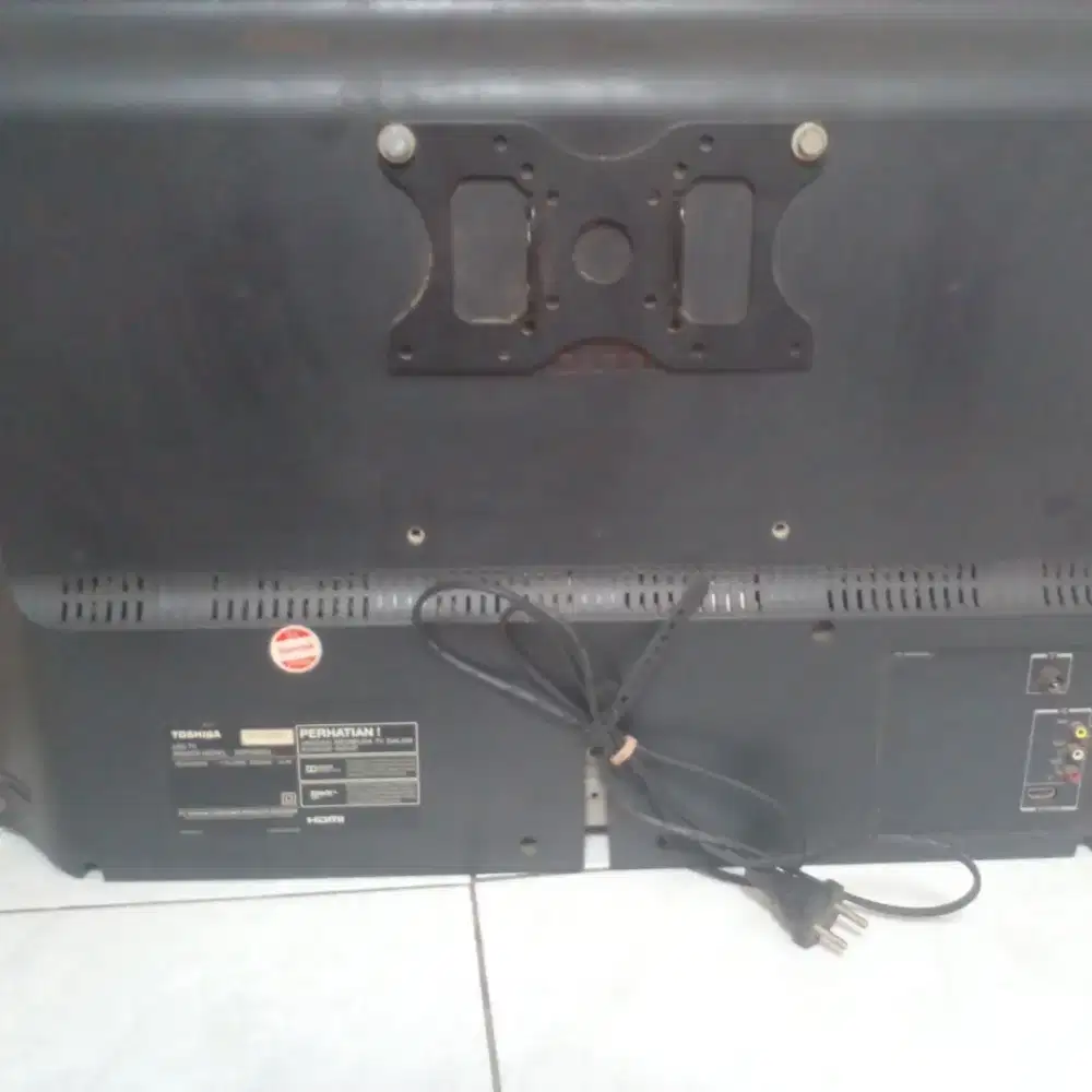 Jual tv toshiba android 32 inch bekas