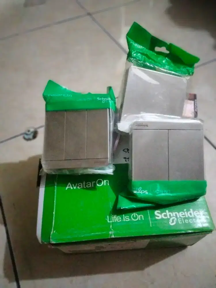 Jual saklar dan lampu