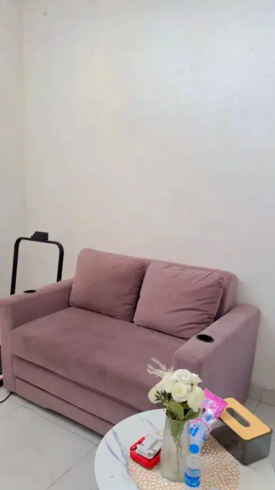 Sofabed warna ungu