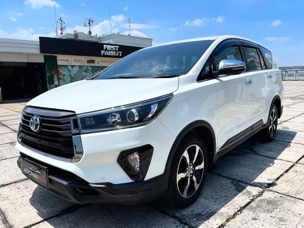 TOYOTA INNOVA VENTURER 2.4 AT 2021