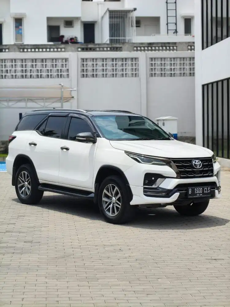 [UPGRADE GR] Toyota Fortuner VRZ 2.4 Diesel AT 2016