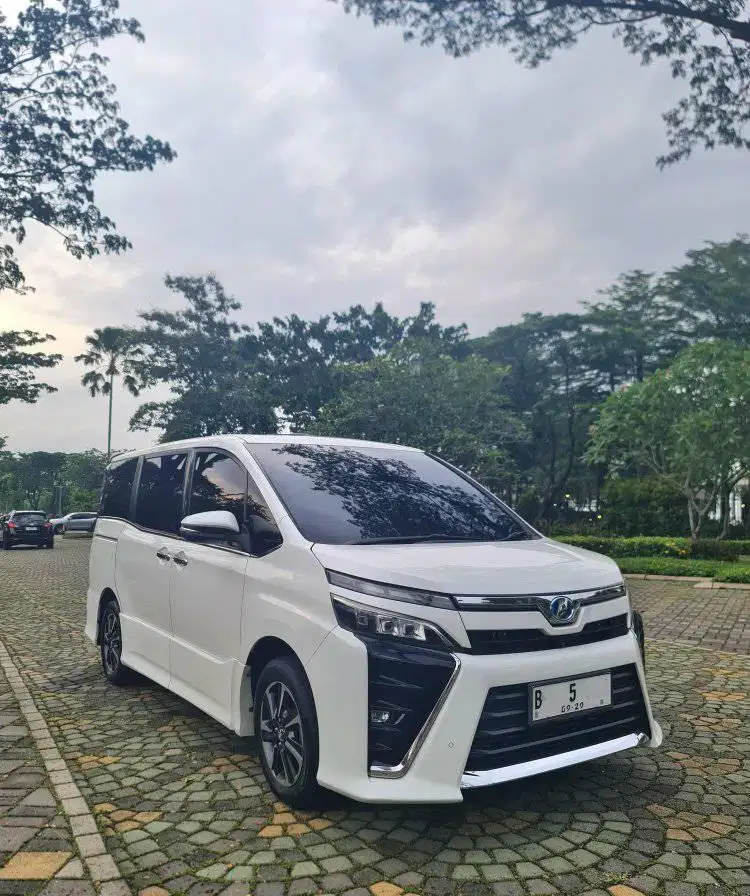Voxy 2019 Putih tgn 1 B ganjil tgrg km 60rb Rec Toyota pjk sept 2026