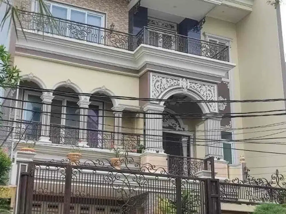 Di Jual Rumah Mewah Modern Classic di Sunter, Bangunan Besar 1000 m², Interior Premium