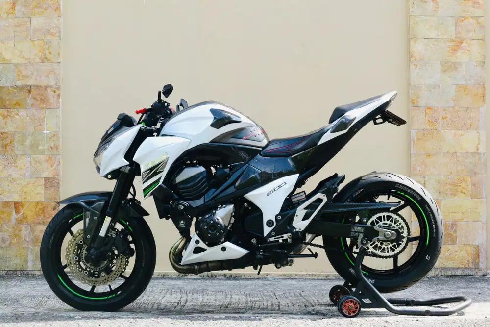 Kawasaki Z800 ABS mulus like new mesin sehat unit siap pakai turing