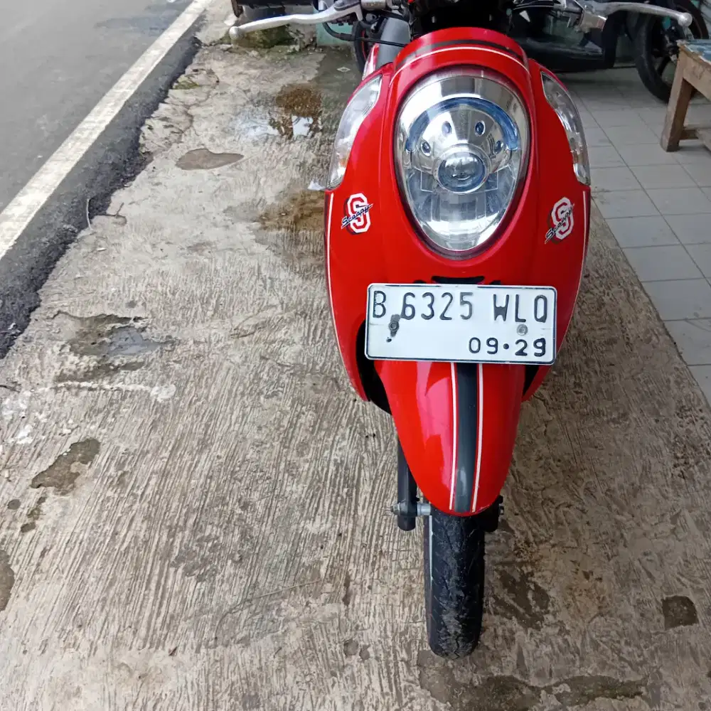 bimslillah jual motor scoopy tahun 2014