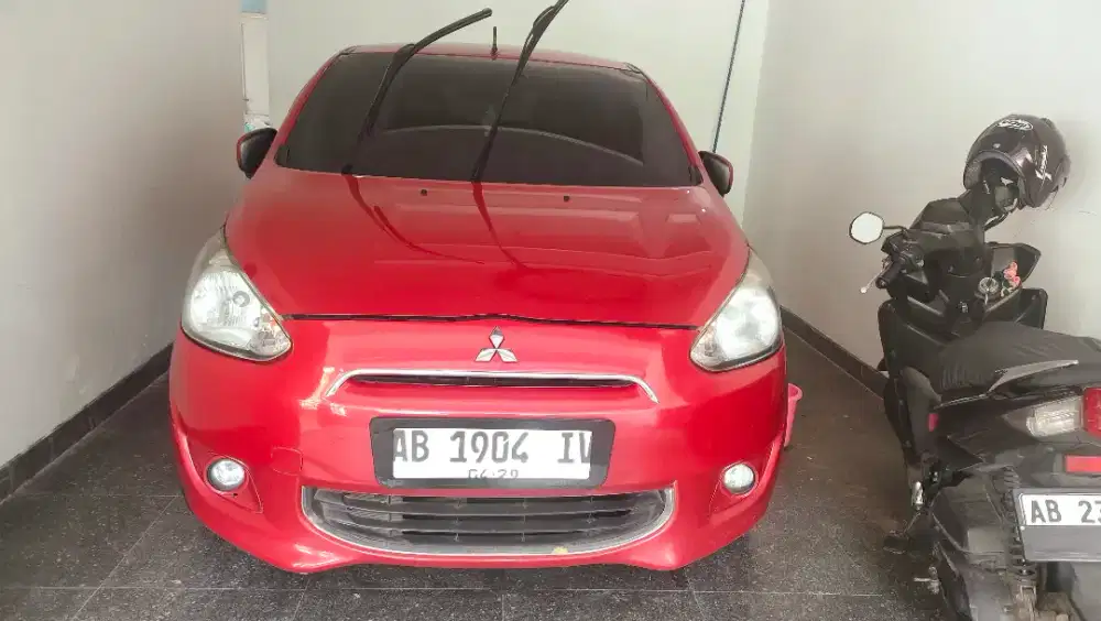 Mobil Mirage dijual