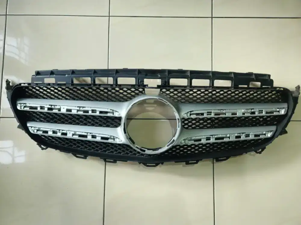 Bumper Grill Mercedes E250 W213 (2016-3017)