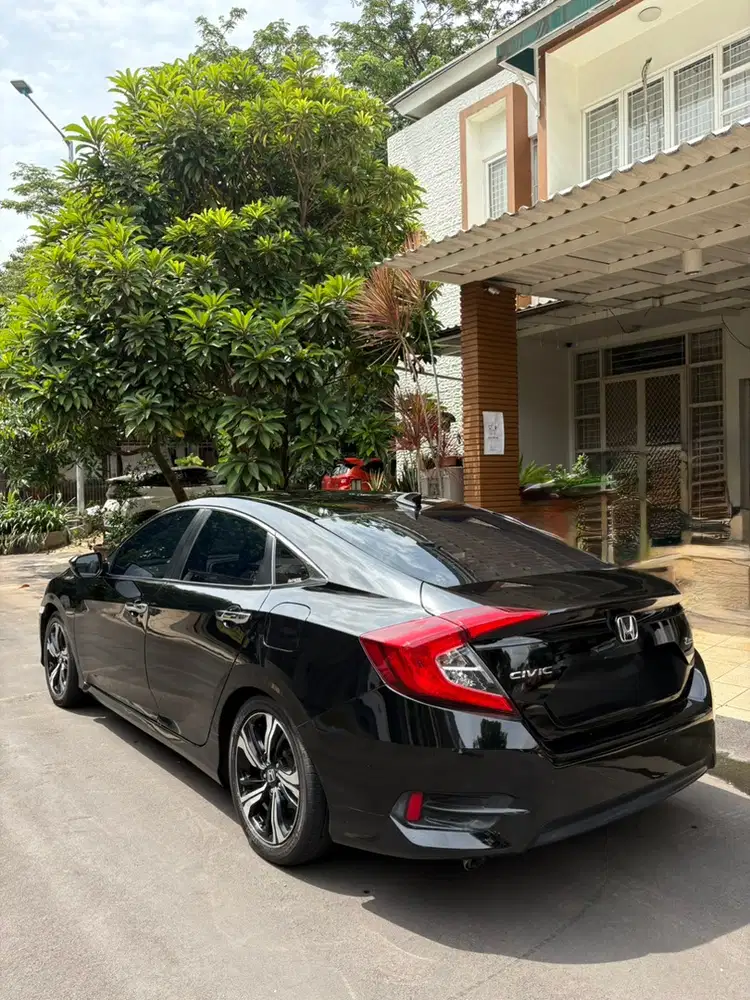 Honda Civic 2017 Bensin
