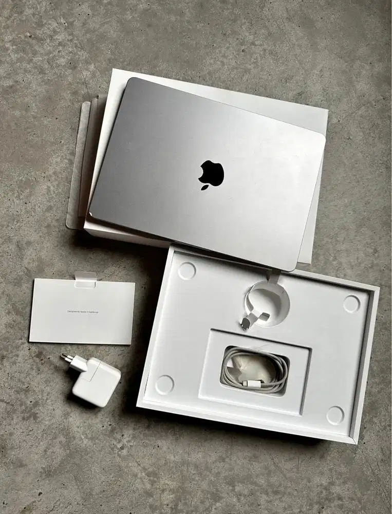 Macbook M2 air 8/256 ex IBOX