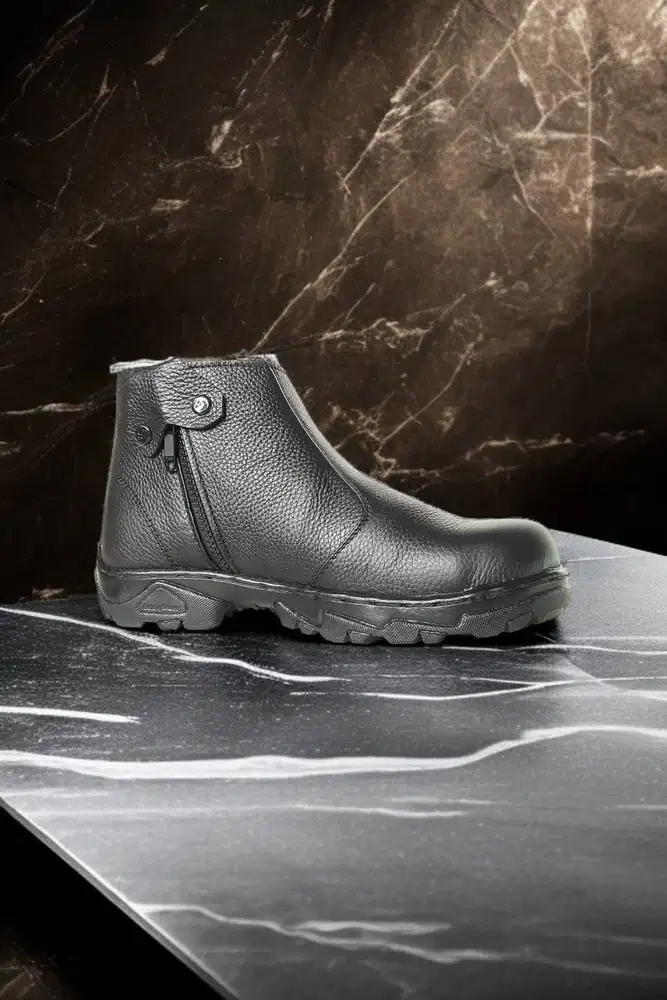 Efisien Sepatu safety pekerja gudang Kepanjen