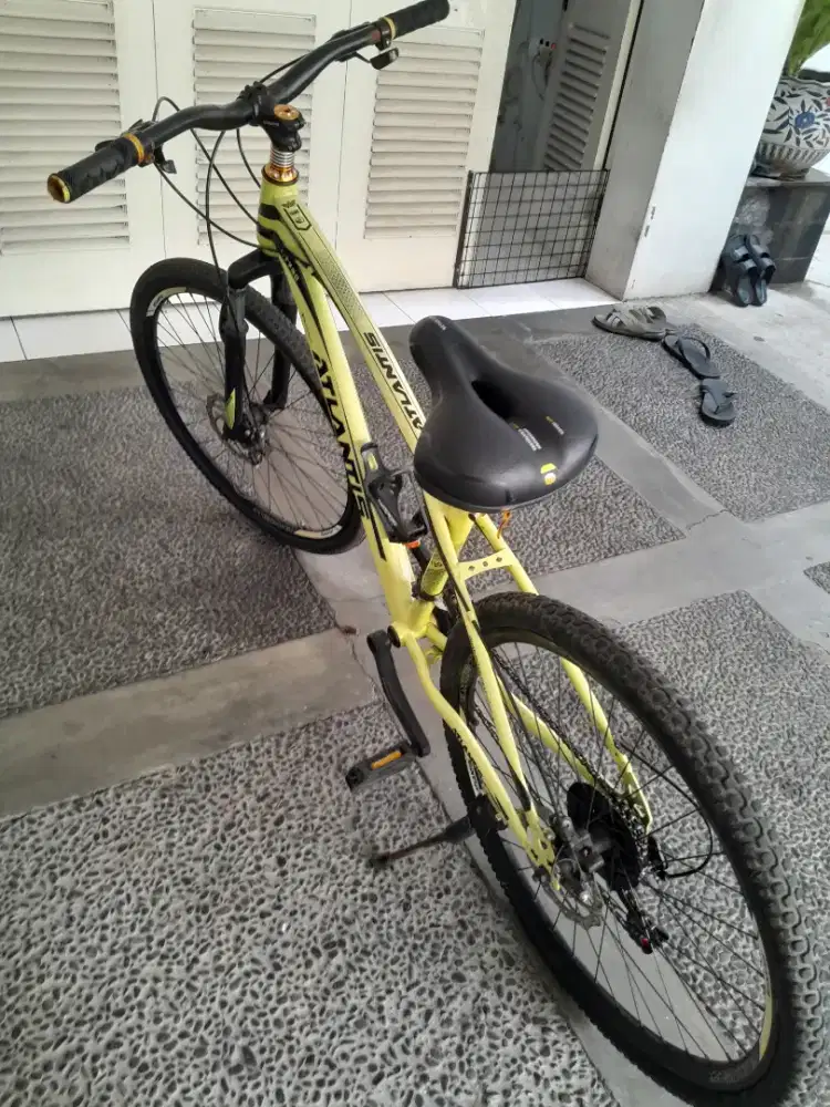 Sepeda atlantis ring 26 ( AT730 )