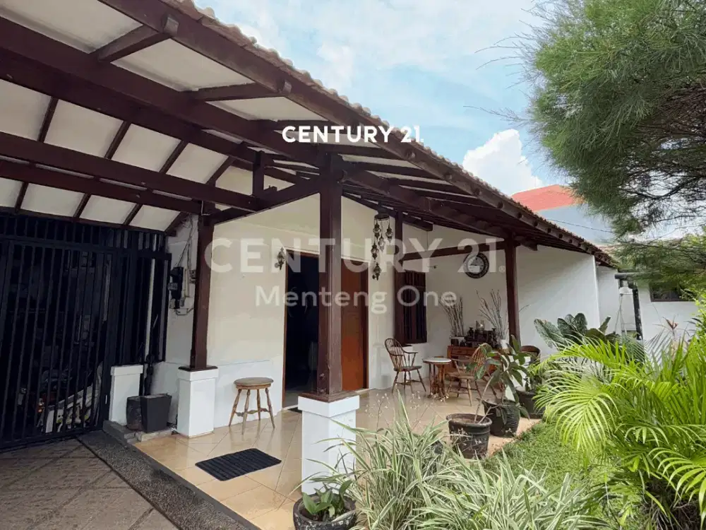 Rumah Asri Dan Semi Furnished Di Menteng