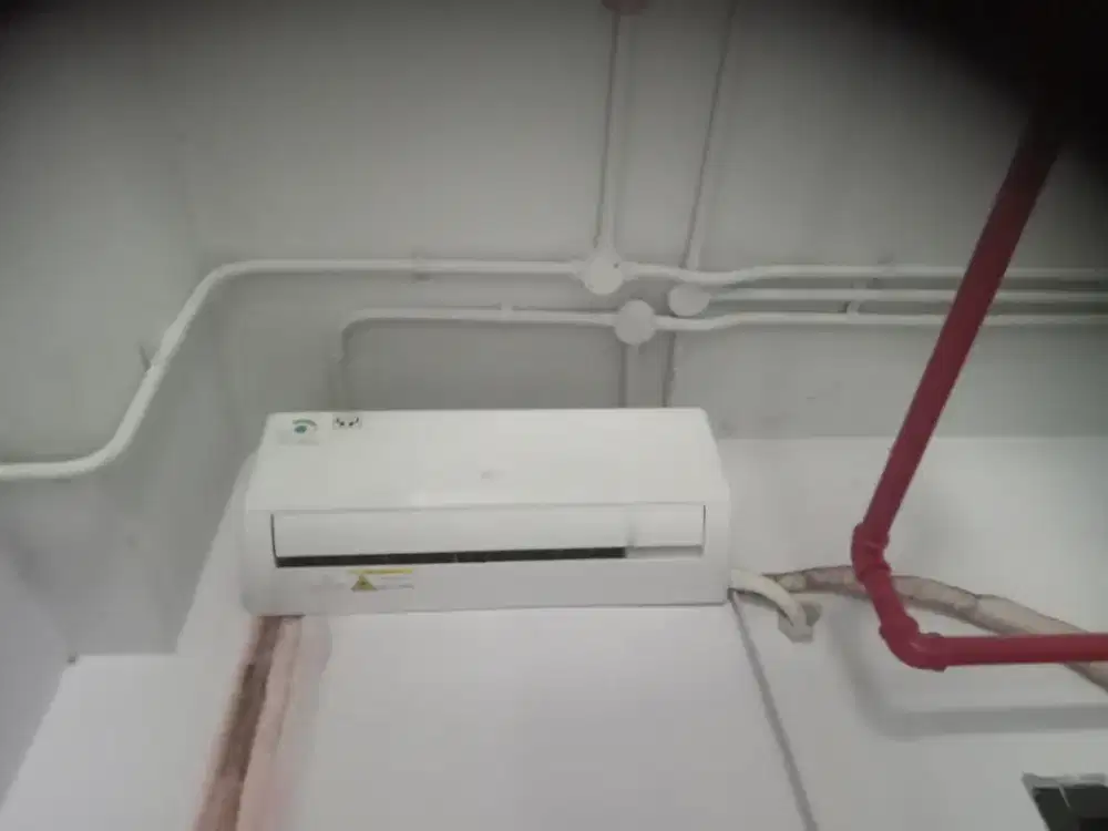 AC MEREK LG seken/bekas masih bagus masih lengkap