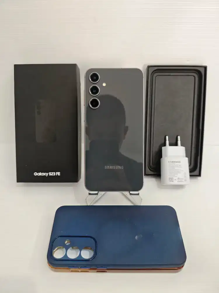 Samsung S23 FE 5G 8/256 Gb Likenew 99% Ex Resmi sein bisa TT/BT yah