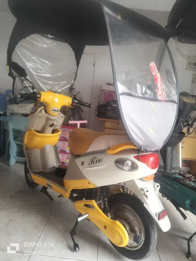 Sepeda listrik Model Vespa +Batre Baru 4bh