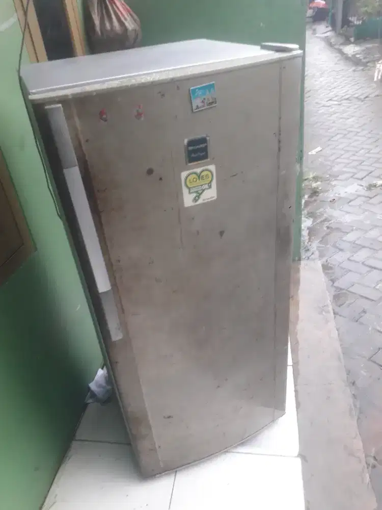 Kulkas sharp 1 pintu