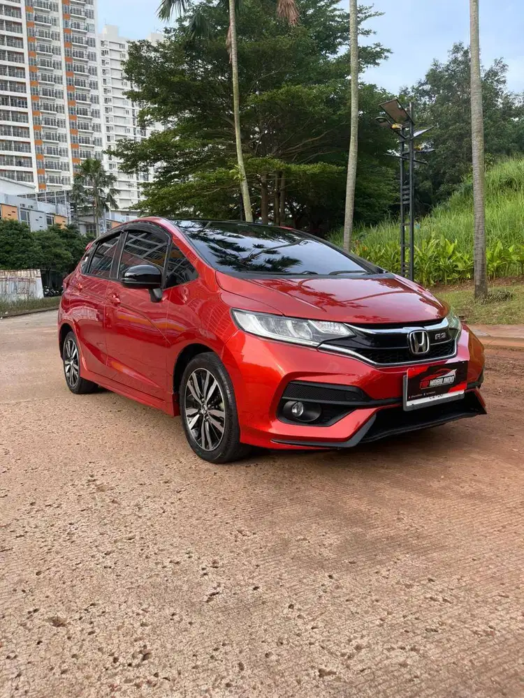 Honda Jazz RS 1.5 AT