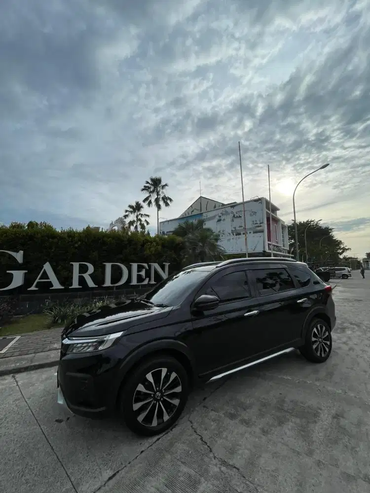HONDA BRV Prestige 2022 pribadi