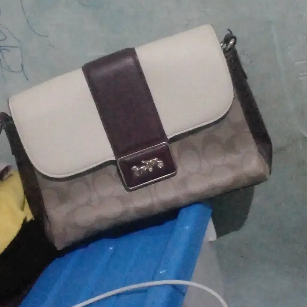 Tas coach grace shoulder