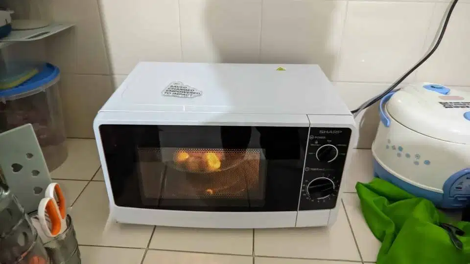 Sharp Microwave R-220MA-WH 450W