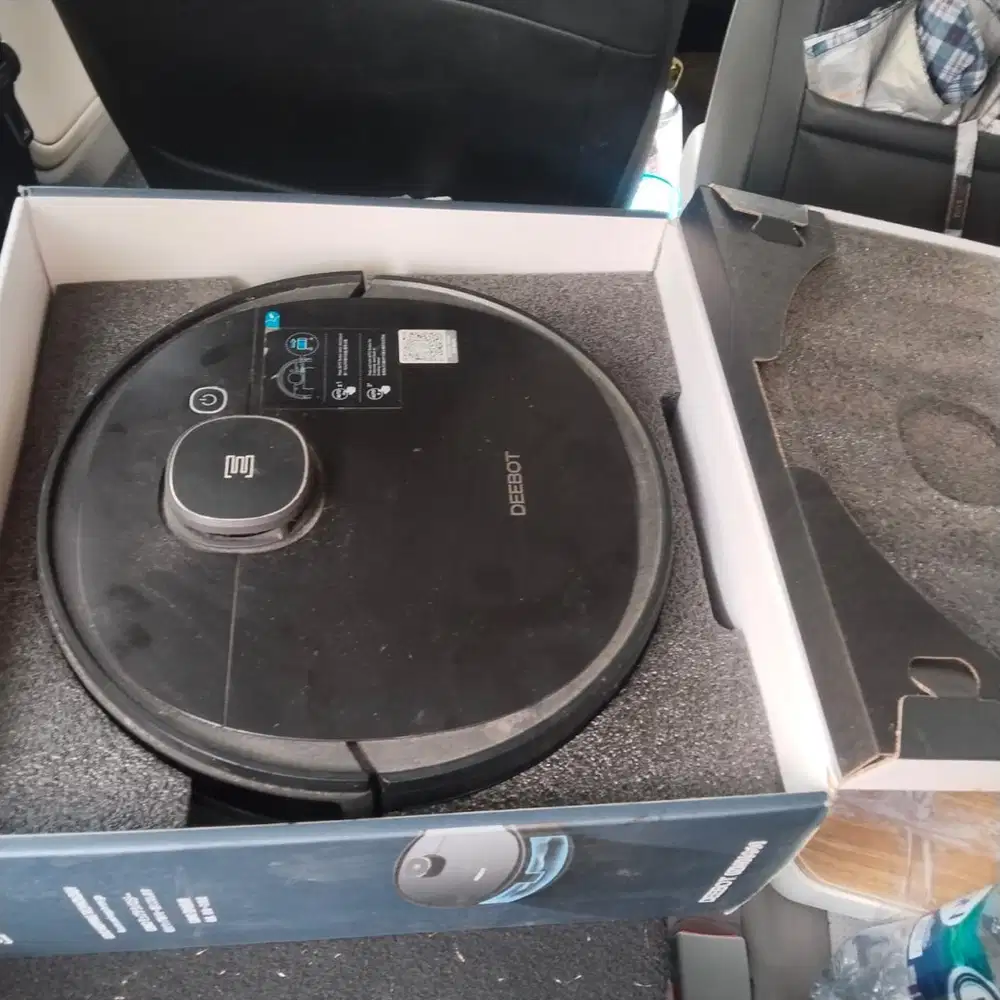 ECOVACS DEEBOT OZMO 950