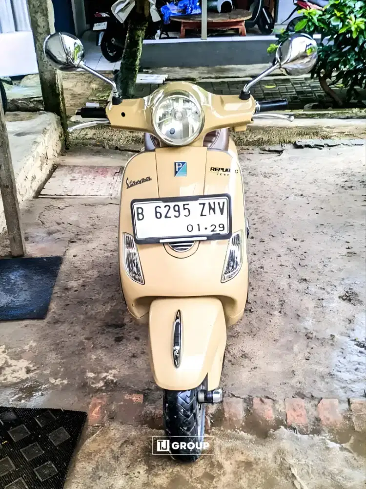 FOR SALE!! Vespa Lx 150ie 2011