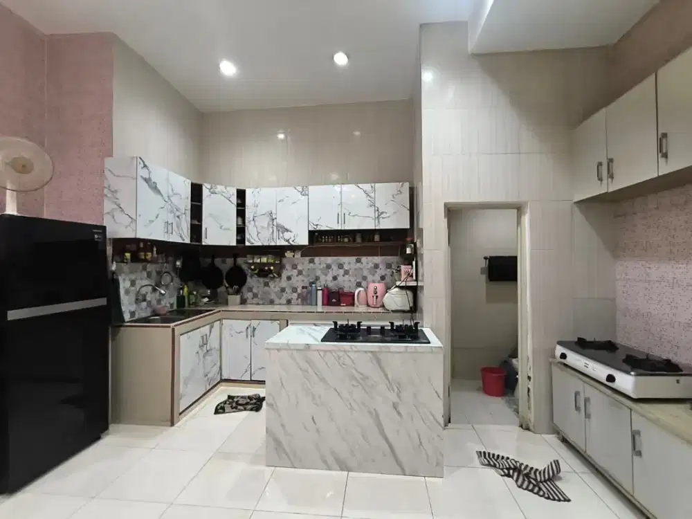 Rumah Jembatan Dua, Jl. Sinar Budi, 5x11, 3 Lantai, Lokasi Strategis