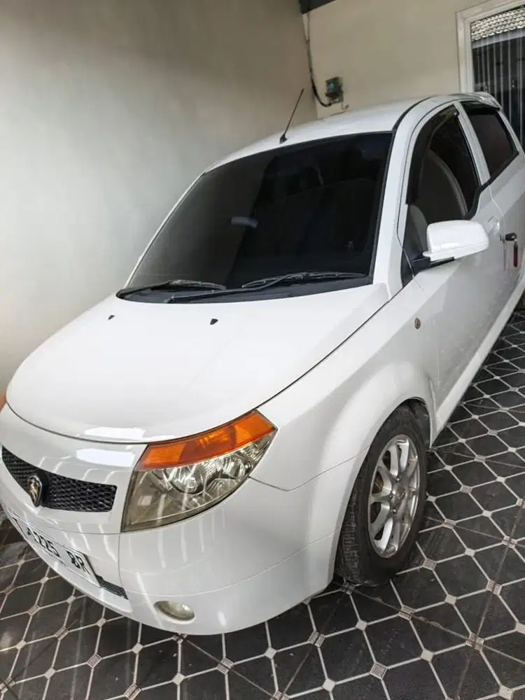Proton Savvy 2011 MT White