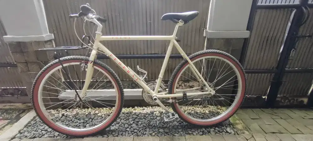 Sepeda Federal  Poema