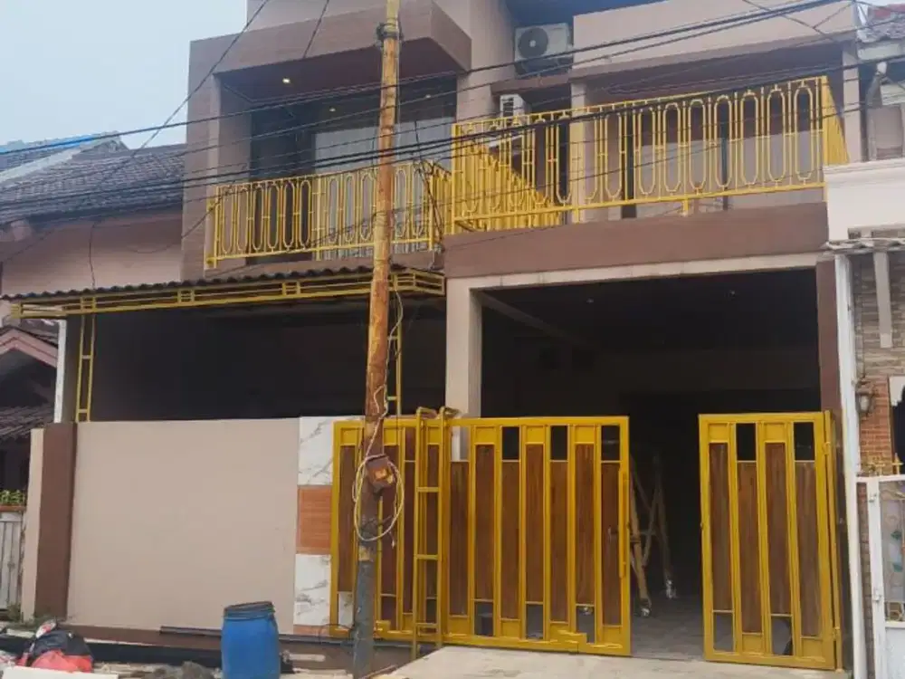Rumah 2 Lantai 4 Kamar Dekat Pasar Modern Mutiara Karawaci