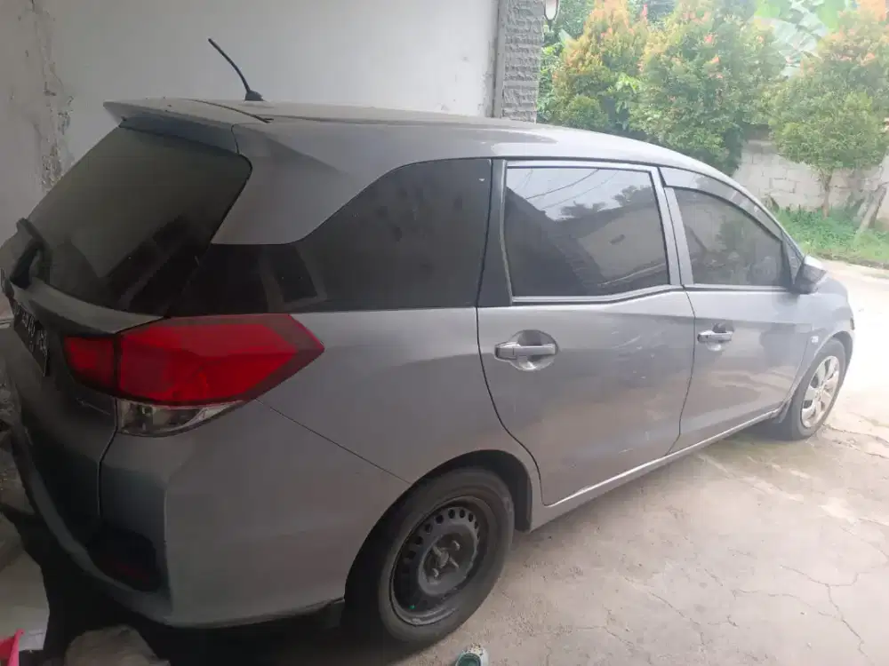 Mobilio 2015 silver