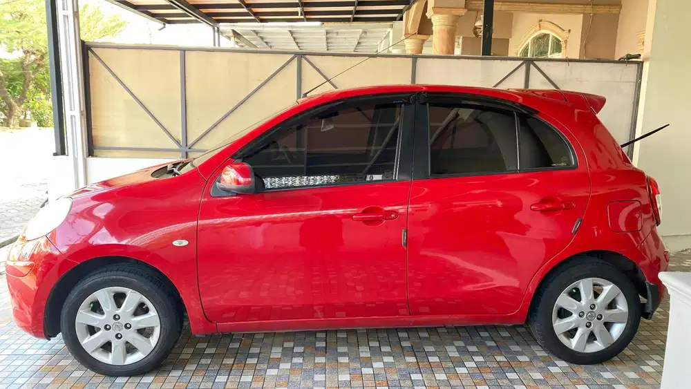 Nissan March 2013 Bensin