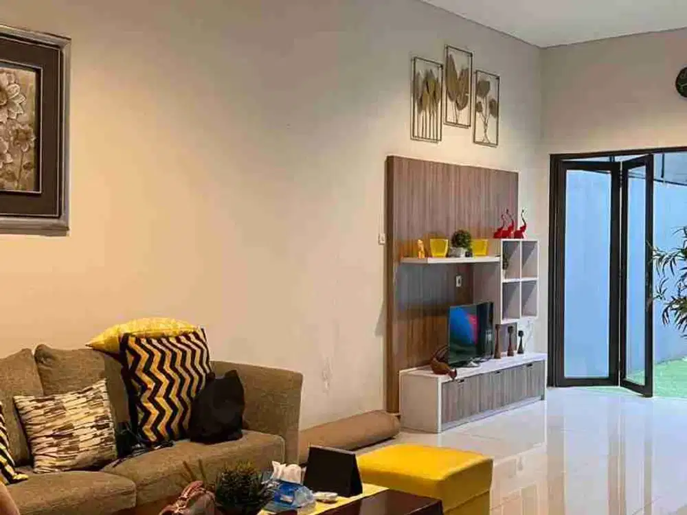Disewakan Rumah Bagus Full Furnished di Komplek Grand Sharon Soekarno Hatta