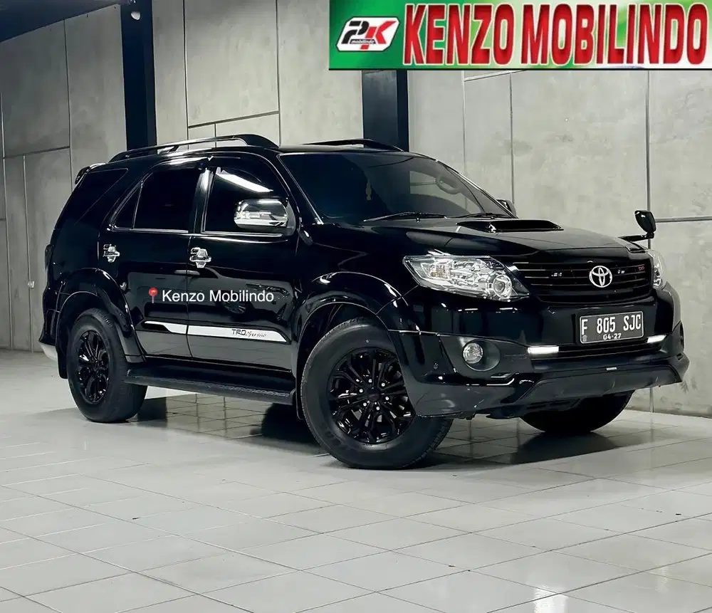 Fortuner Diesel 2,5 VNT TRD AT 2015 hitam,km rendah istimewah dp 58jt