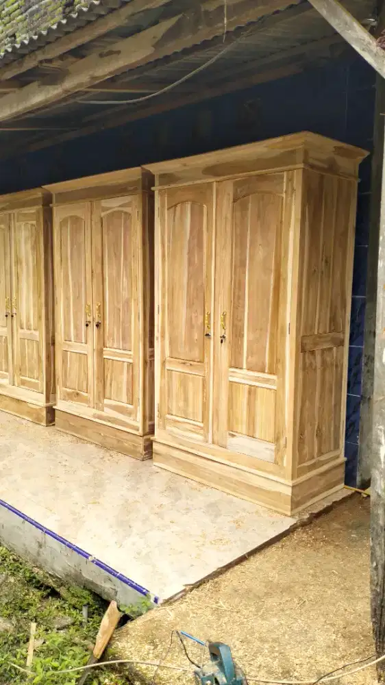 Jual lemari dua pintu jati