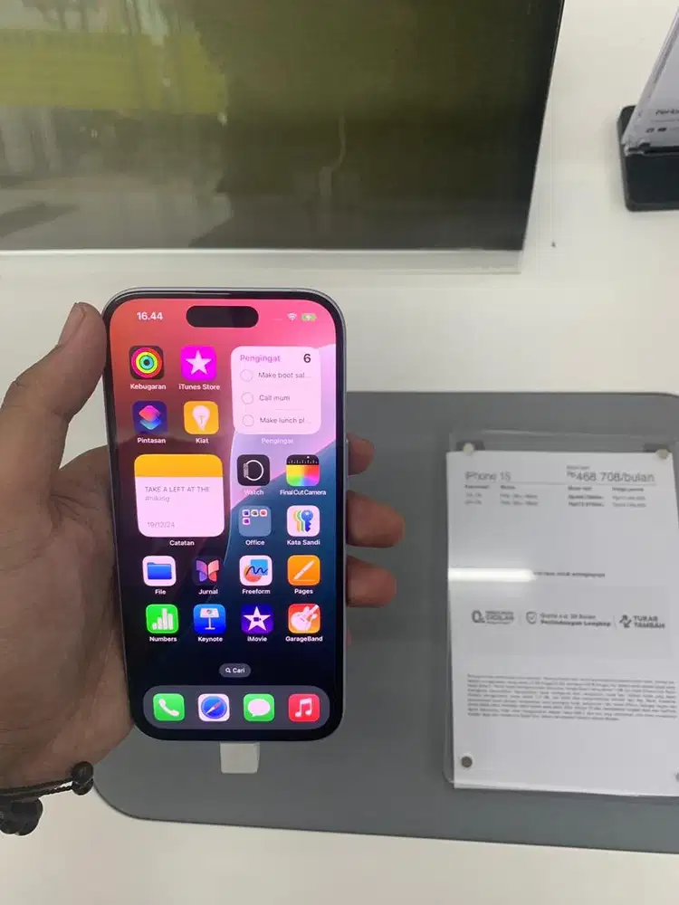 IPHONE 15 by Blibli