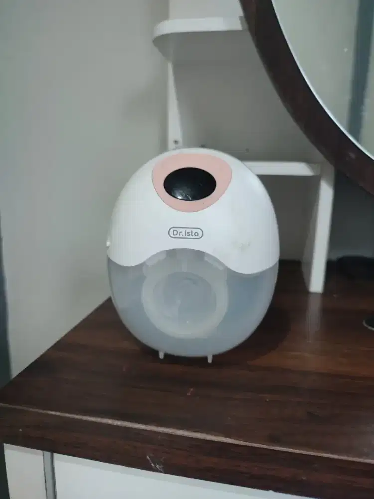 Wearable Breast pump by dr isla