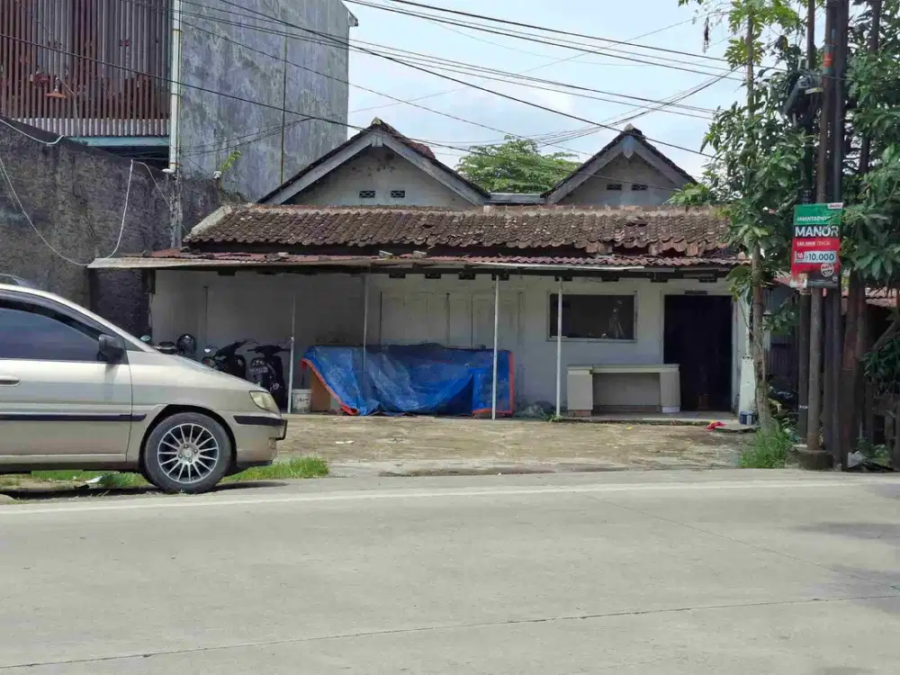 TEMPAT USAHA PINGGIR JALAN RAYA BAKI SOLO DEKAT SOLOBARU