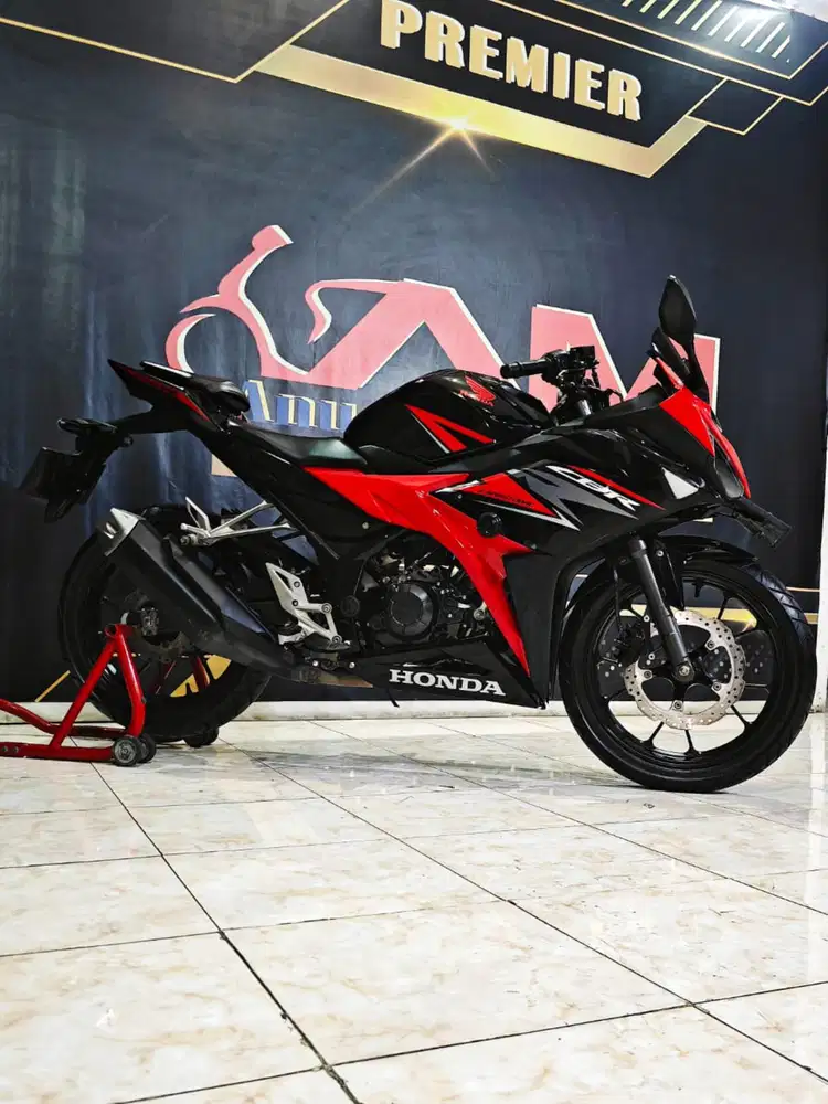 Honda All New CBR 150 R Facelift Reg 2019 merah hitam