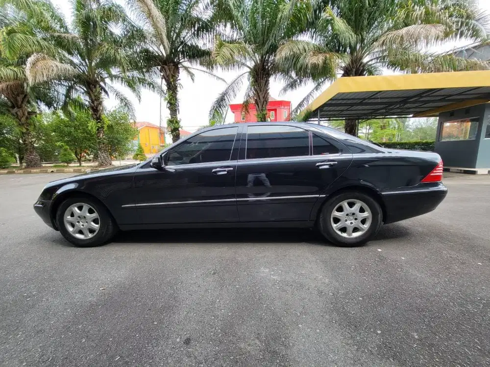 Dijual Mercedes Benz S500 kondisi bagus mulus + Gratis Velg Vossen