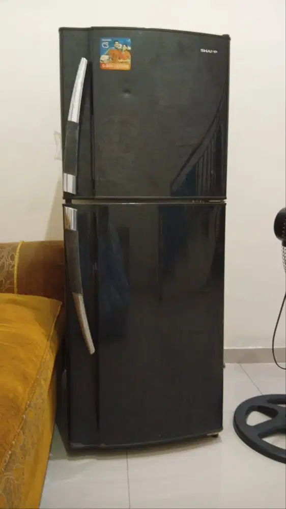 Kulkas Sharp 2 pintu