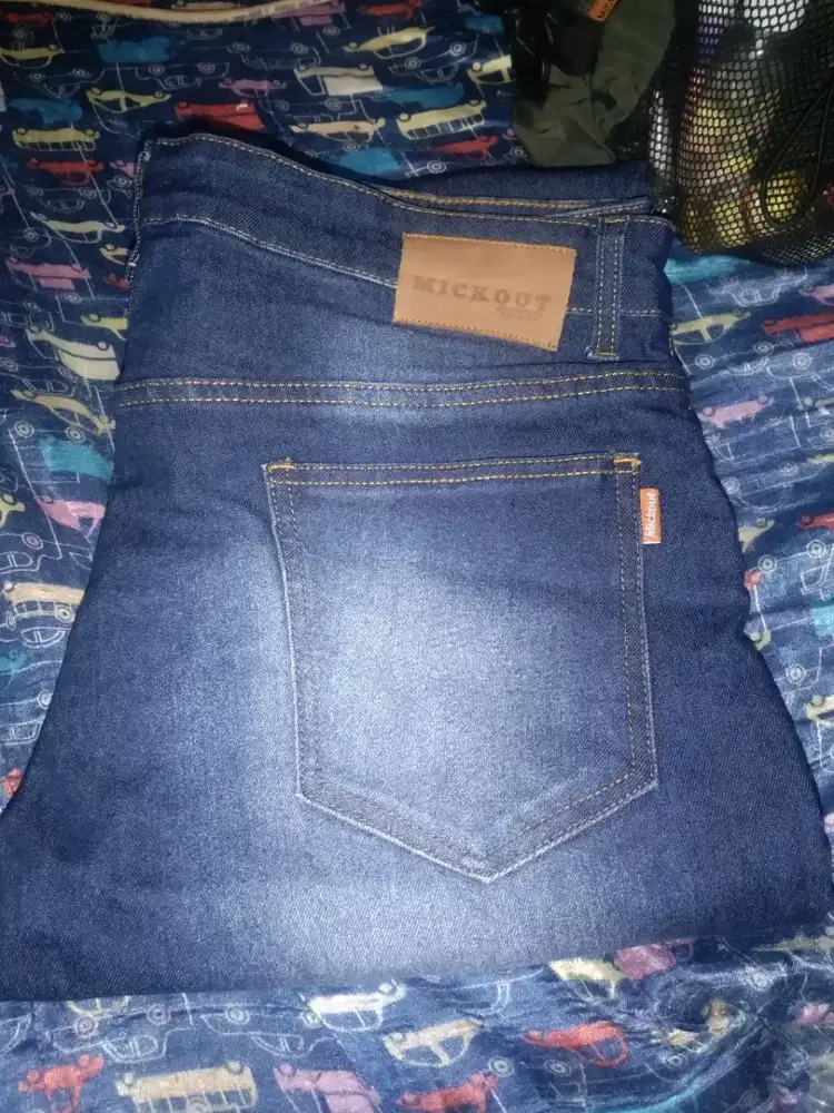 Di jual karena  salah beli ukuran kebesaran