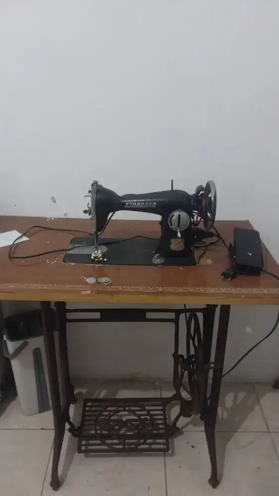 MESIN JAHIT VINTAGE MERK STANDARD sewing machine kompany