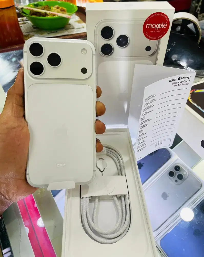 IPHONE 17 PRO MAX 256GB SILVER LIKE NEW