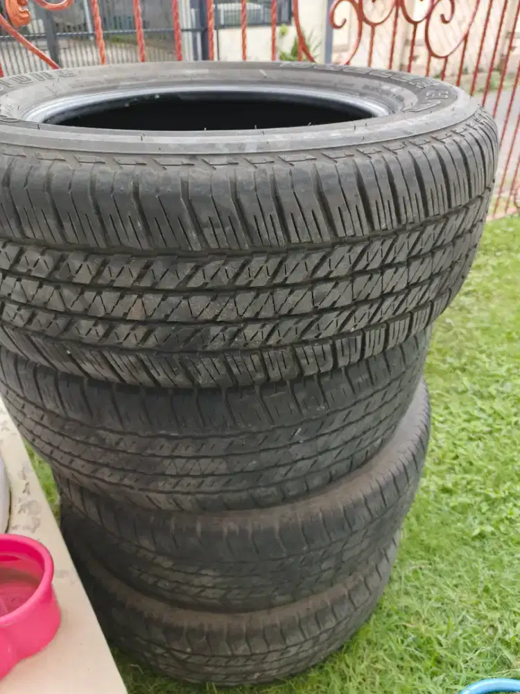 Jual 4 Ban Bekas Fortuner VRZ 265/60 R18