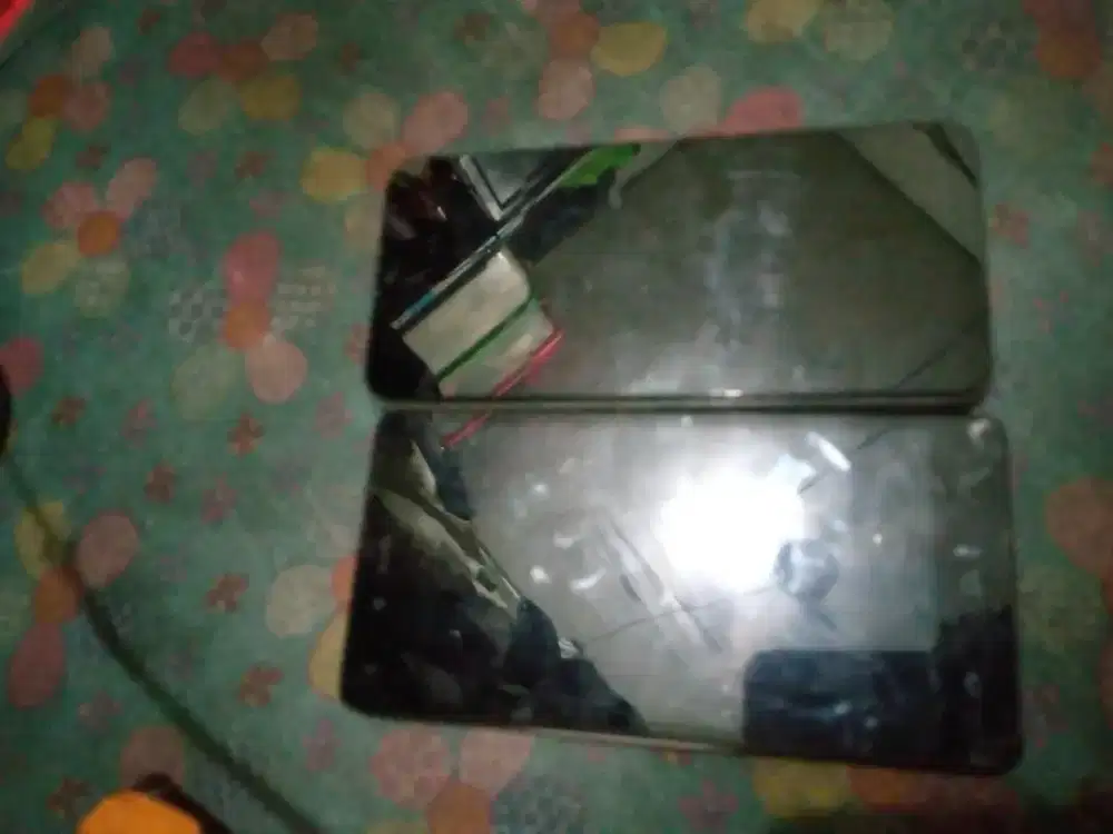 2 hp Infinix dan redmi