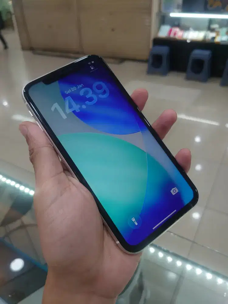 Iphone 11 128 white inter pemakaian lama