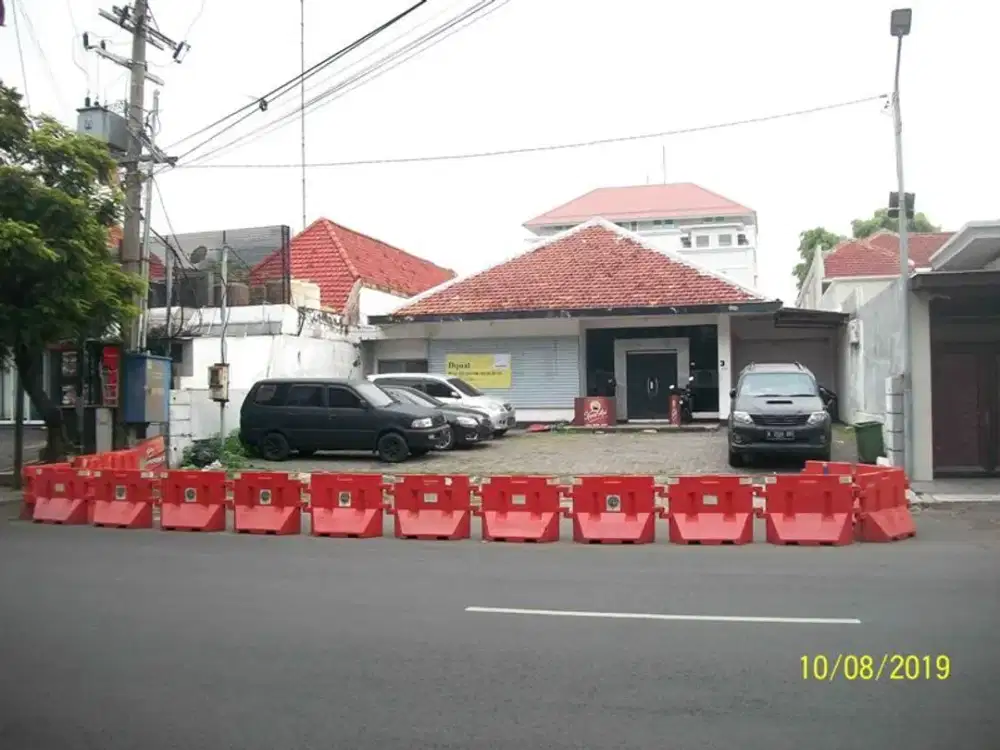 Rumah Usaha di jalan Bengawan, Surabaya Pusat