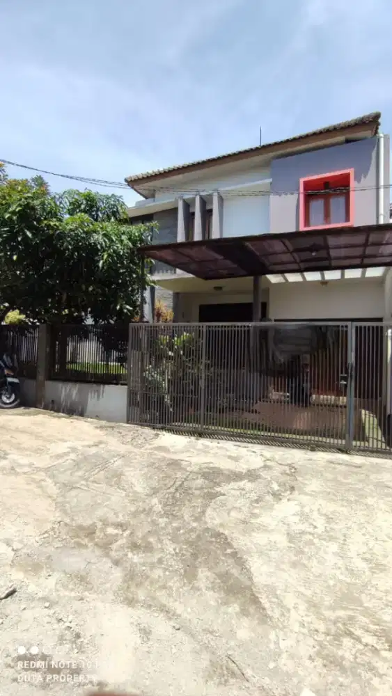 Turun harga Rumah komplek ciwaruga dkt gegerkalong polban bandung